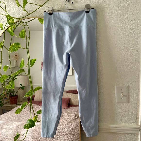 Target Dynamic Flex High-Rise 7/8 Leggings - Picture 2 of 3